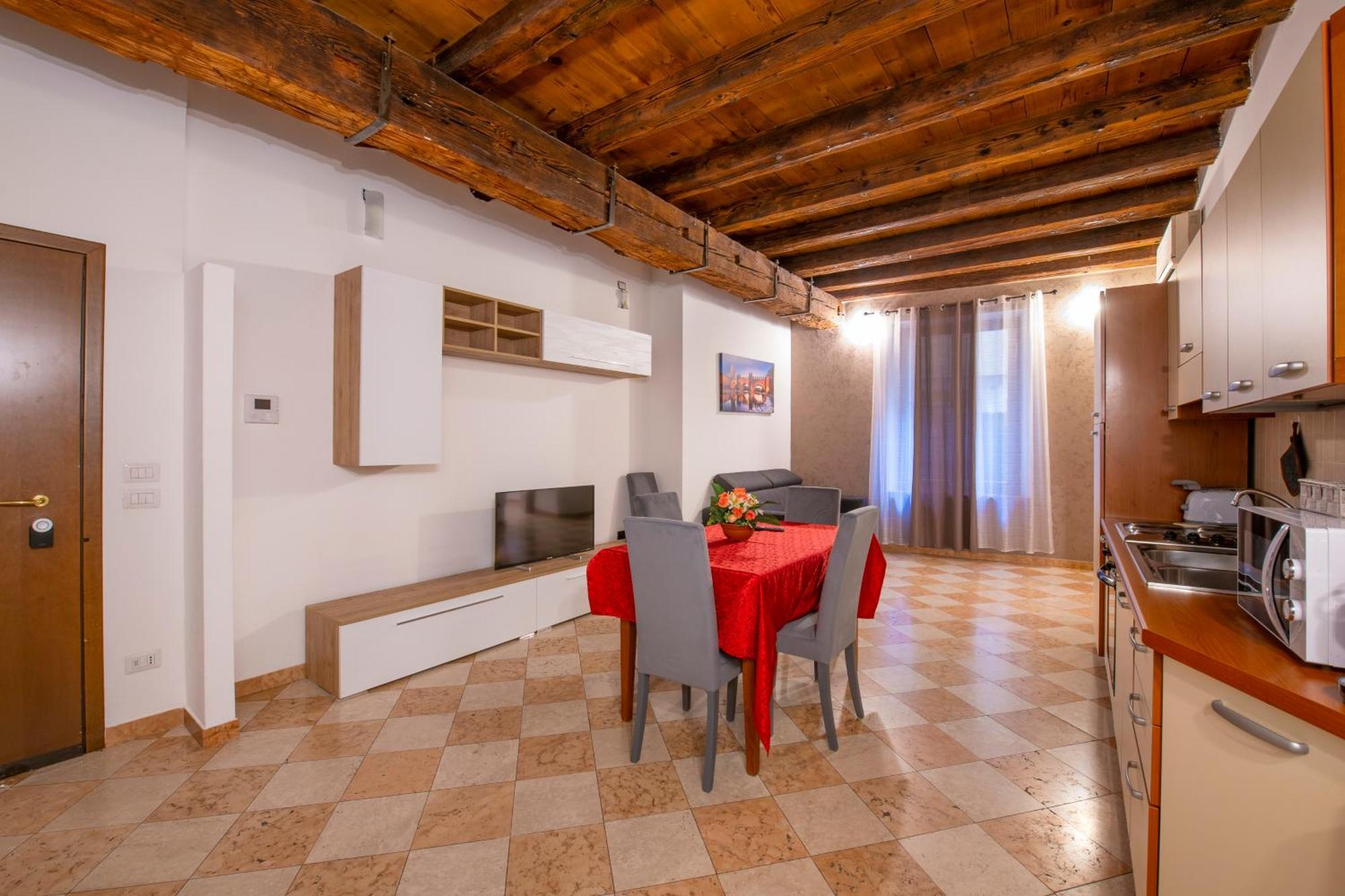Palace Home Mazzini Verona Center Kültér fotó